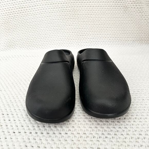 Oofos OOcloog Black Matte Closed Toe Slip On Recovery Clog M6-W8 Unisex Read - Picture 3 of 8